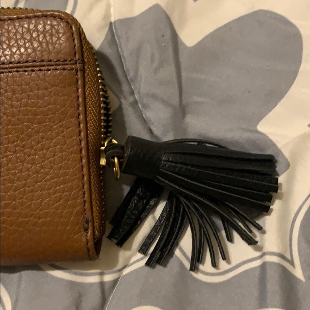 Brown Leather Fossil wallet - brand new  full size - Picture 3 of 7